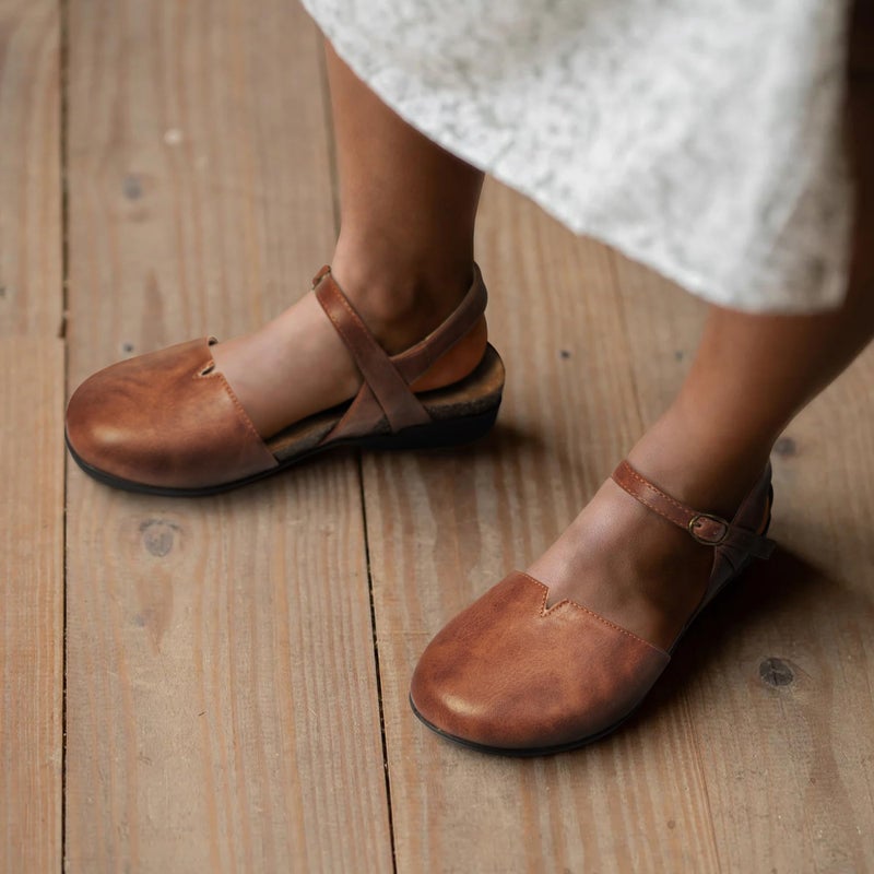 PARTY Closed Toe Sandals Women, Barefoot Arch Support Flat Sandals for Office Work and Travel with Comfortable Cork Footbed,BROWN,8 - Image 3