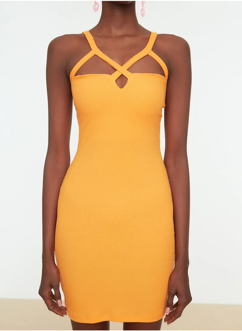 trendyol Strappy Cut Out Detail Bodycon Dress