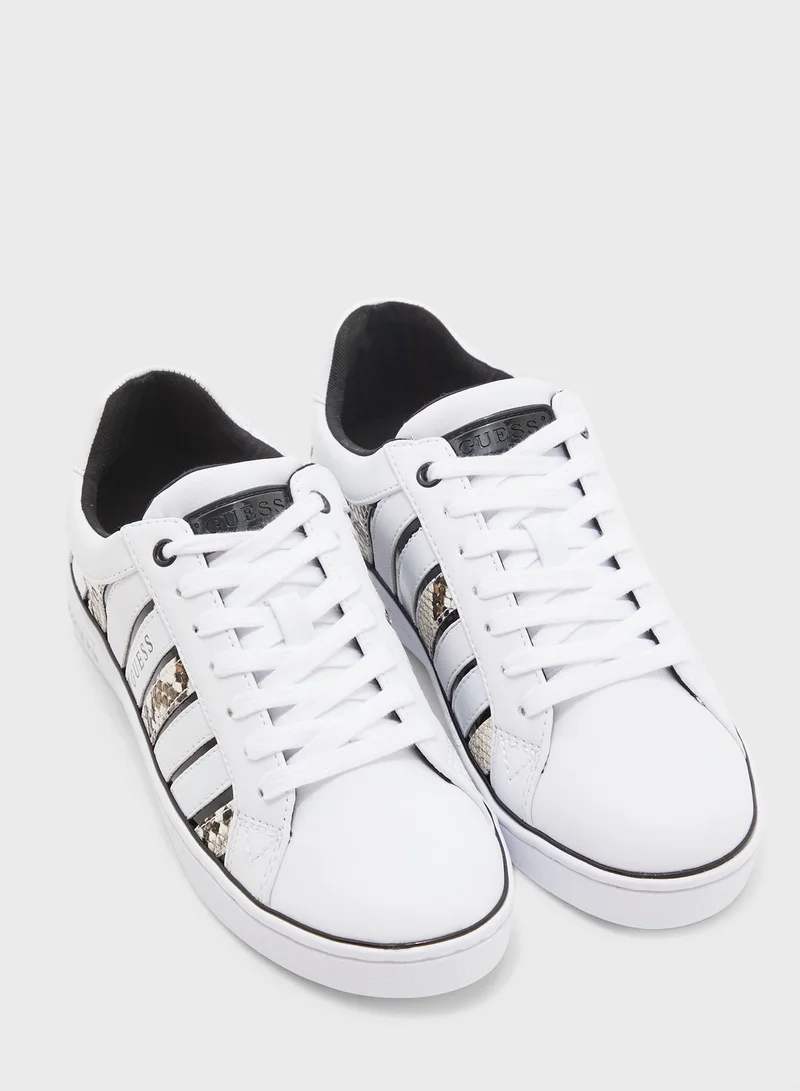 GUESS Bolier Low Top Sneaker