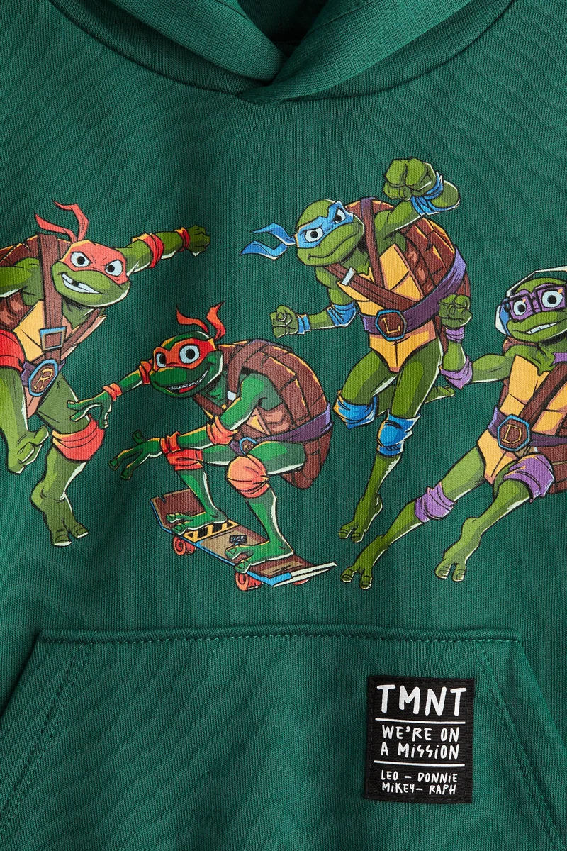 اتش اند ام هودي مُزيّن بطبعة