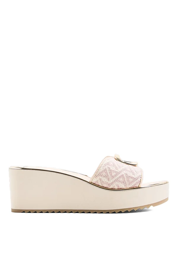 Menhaden Ladies Pink Beach Sandals
