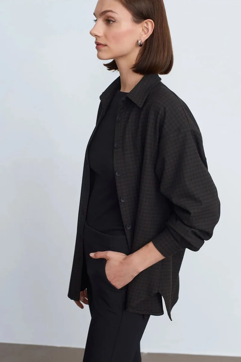 DILVIN Oversized Long-sleeve Micro-pattern Shirt