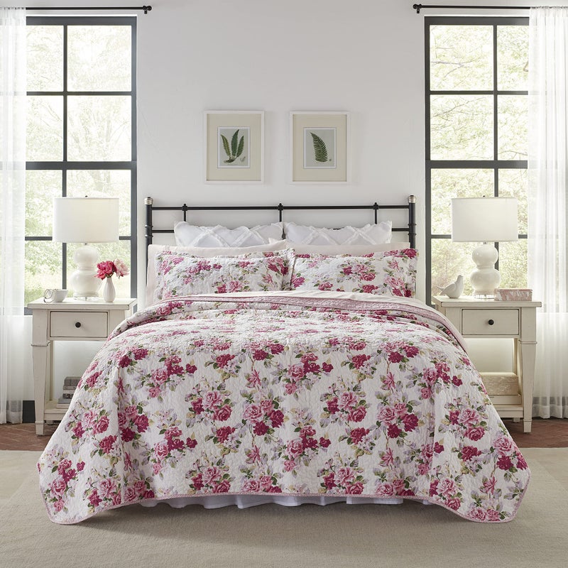LAURA ASHLEY Laura Ashley  King Quilt Set Reversible Cotton Bedding with Matching Shams Lightweight Home Decor for All Seasons Lidia Pink King