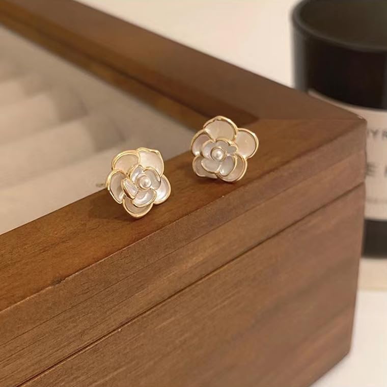POYAMUSE White Gardenia Flower Stud Earrings for Women, Vintage Floral Earrings for Women (Pearl-Gold) - Image 5