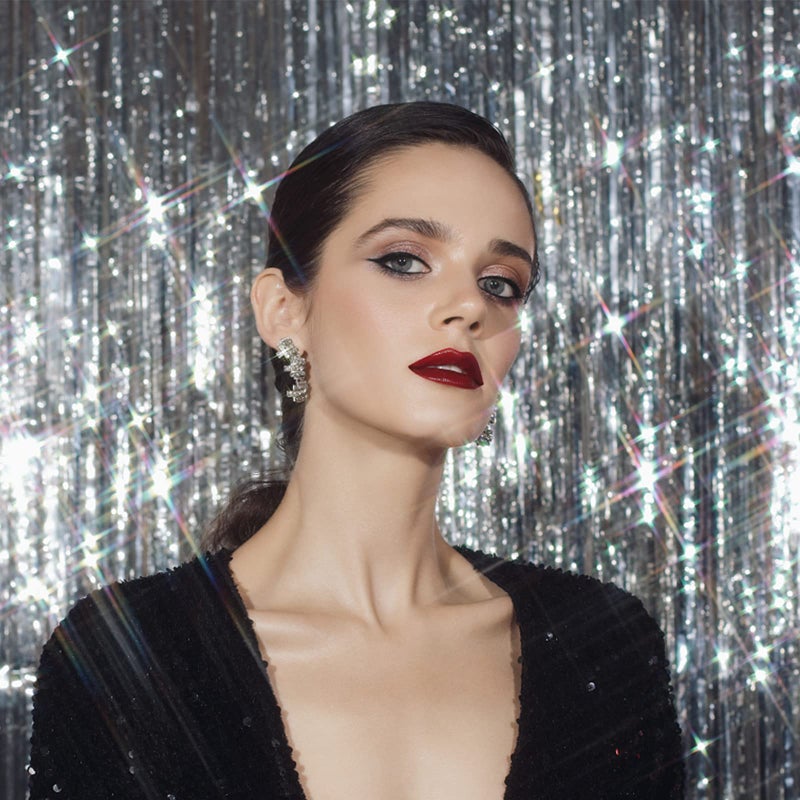 K.E.J. 2 Pack Foil Curtain Backdrop Silver Metallic Tinsel Foil Fringe Curtains Photo Booth Props for Birthday Wedding Engagement Baby Shower Bachelorette Christmas Holiday Celebration Party Decorations - Image 5