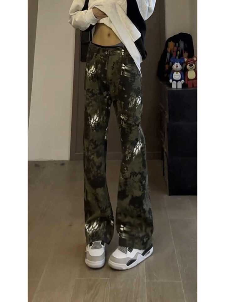Unisex Classic Denim Jeans Loose Fit Daily Outdoor Wear - Image 4