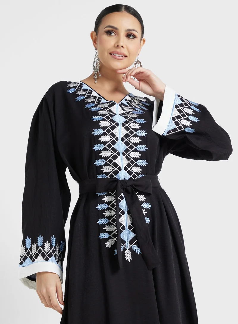 hayas closet Embroidered Belted Jalabiya