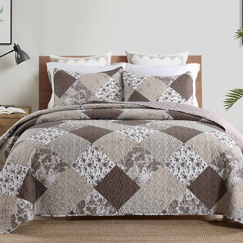 Boryard 3Piece Queen Quilt Set Lightweight Soft Warm Full Size Quilt Bedspread Coverlet 90x90 inches with 2 Pillow Shams 20x26 inches for All Season Brown Plaid