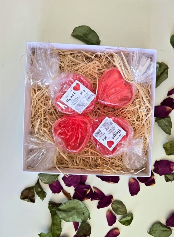Soap&Friends Set of 4 Heart Soap - Cranberry Scent, 90 g | Romantic Heart-Shaped Gift for Valentine’s Day, Anniversaries & Birthdays - Image 1