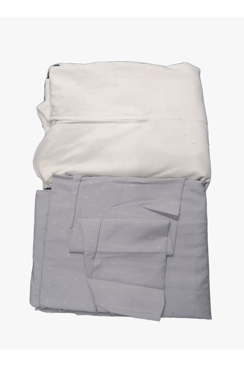 2 ultra-comfortable and soft cotton dotted prayer sheets, including a scarf, cover the entire body in a one-size-fits-all, wide-fitting size. - Image 1