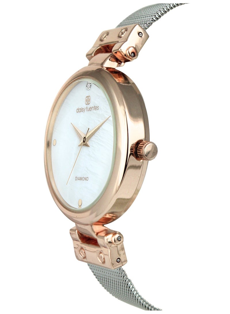 Daisy Fuentes مجموعة ساعات نسائية أنيقة بتصميم ذهبي وردي مزدوج DF202TTRG - Image 2