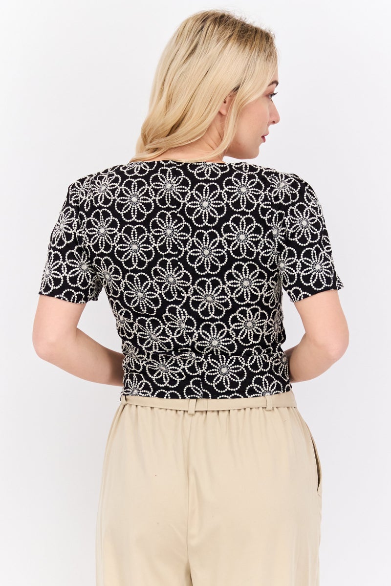Reserved Women Scoop Neck Short Sleeves Embroidered Blouse, Black  - Image 2