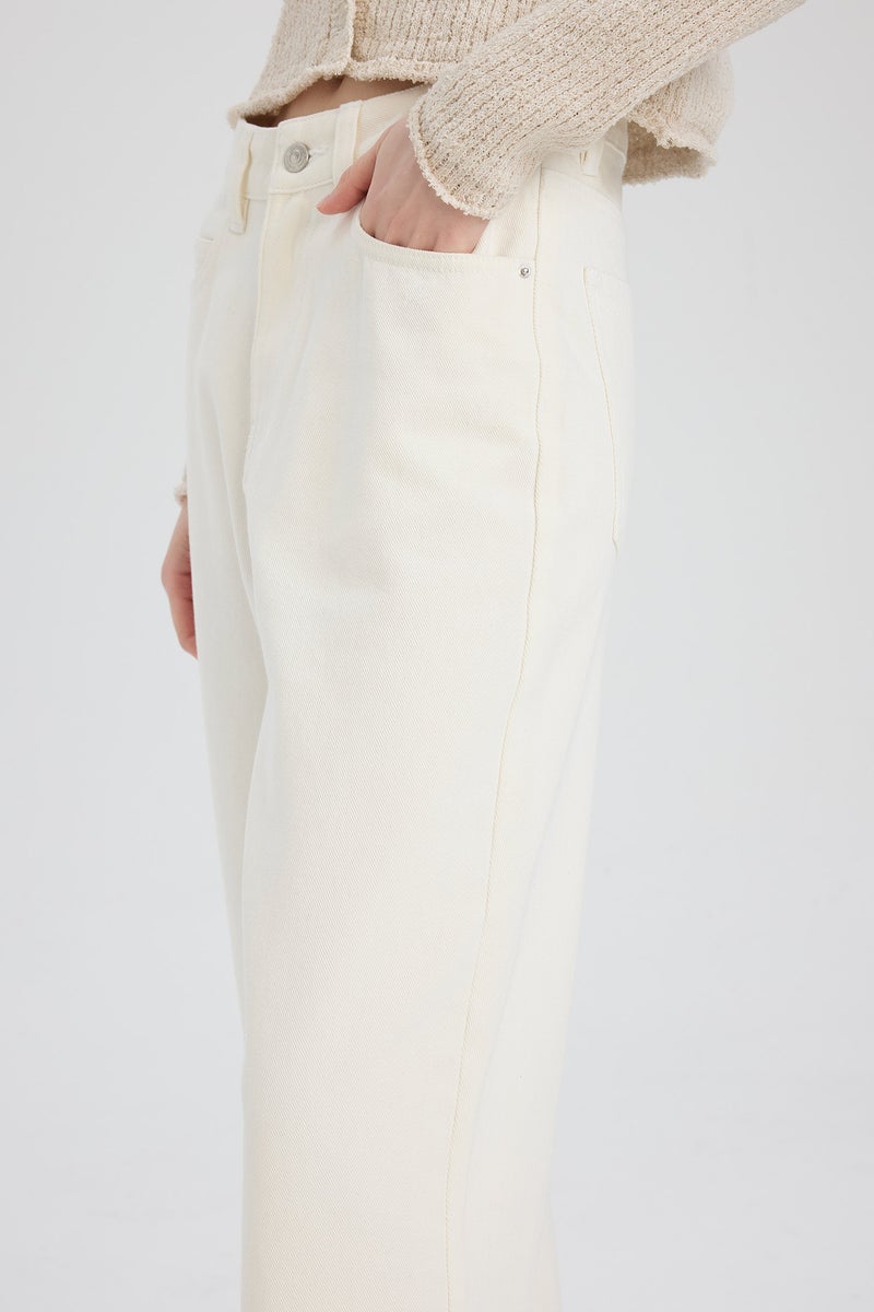 DeFacto Woman Relax Fit Folded Leg Jean Trousers - Image 4