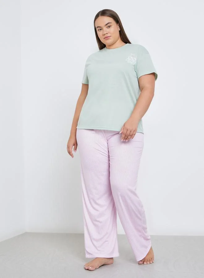 ستايلي Styli Plus Graphic T-Shirt and Striped Pyjama Set