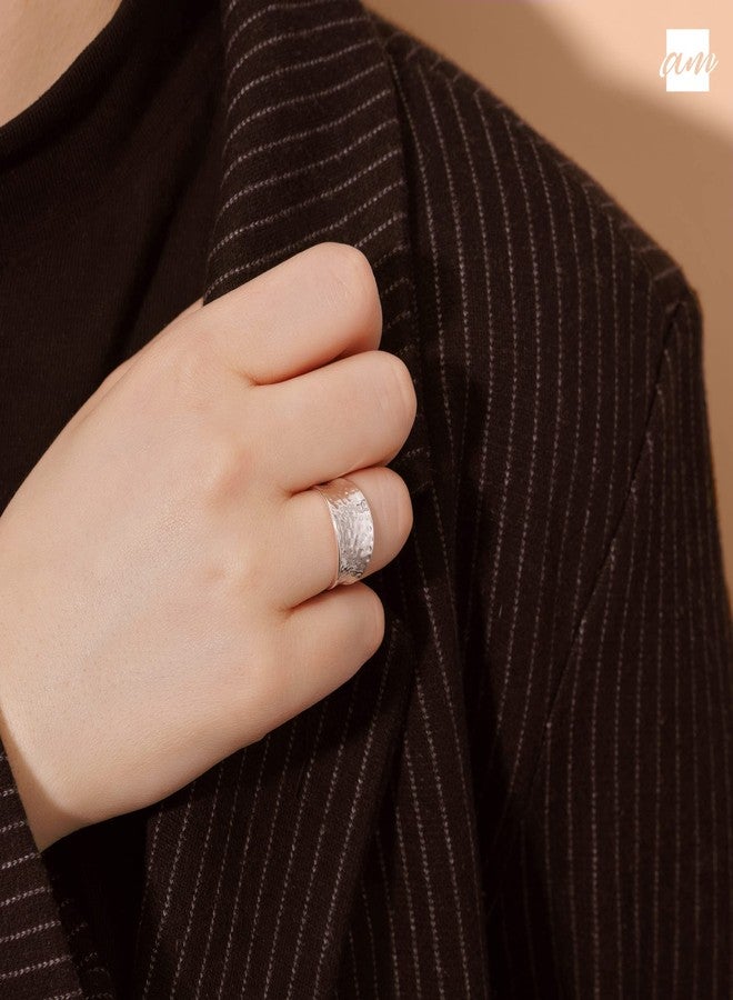 Amberta Women's 925 Sterling Silver Hammered Ring: Size 9 - Image 2