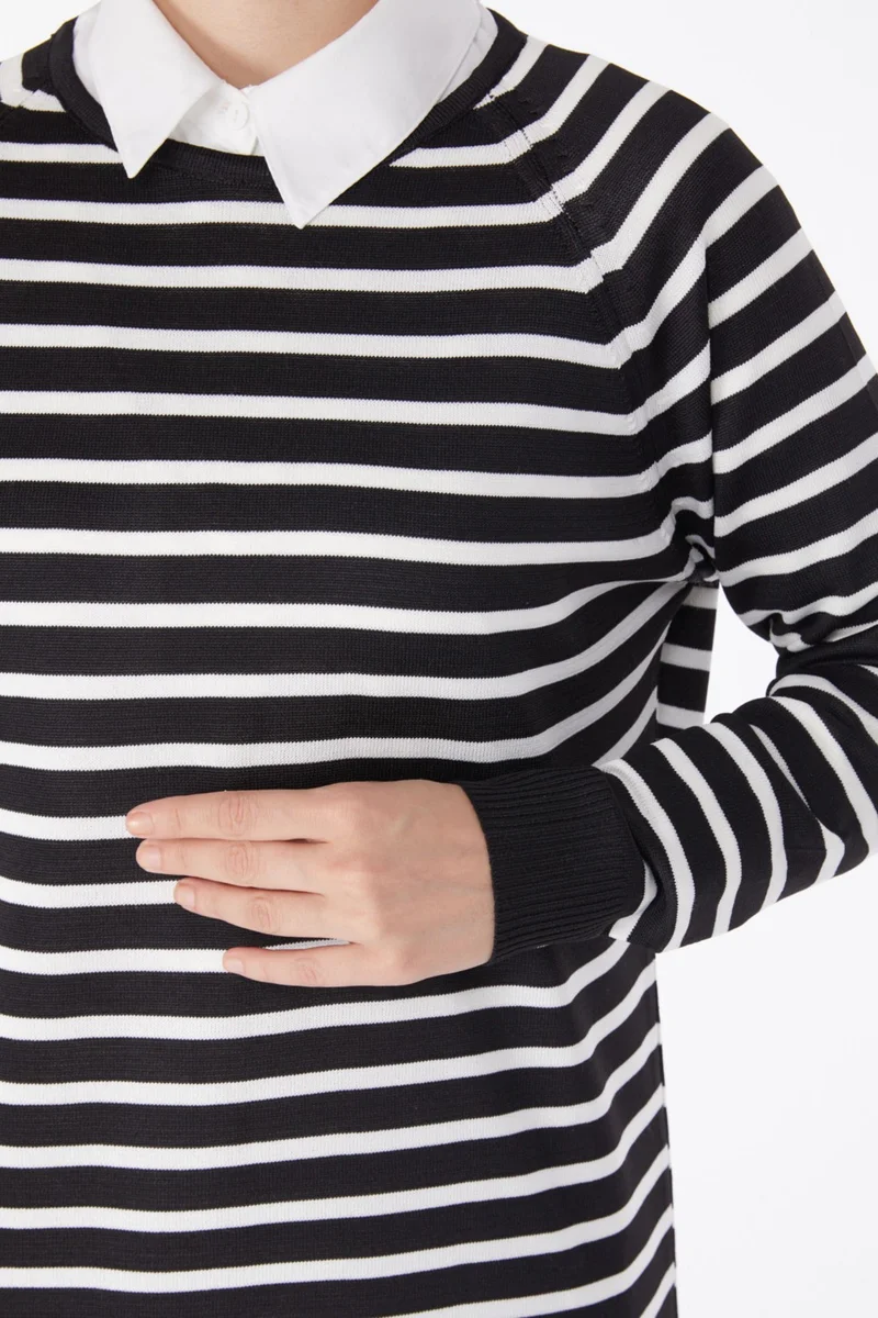 Tofisa Plain Crew Neck Women's Black Striped Knitwear Tunic - 25238