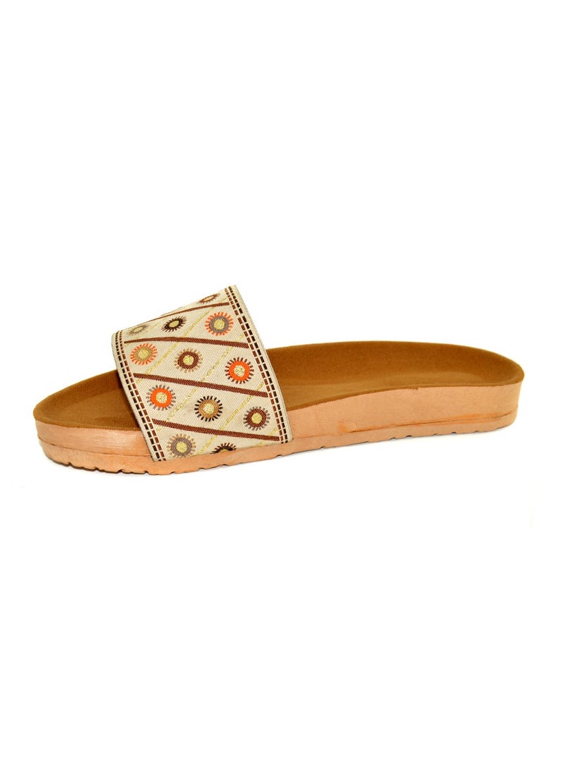 shoozy Fashionable Women Slippers  - Image 3