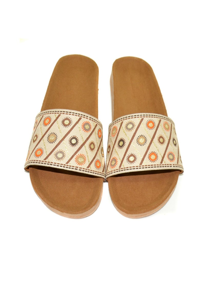 shoozy Fashionable Women Slippers  - Image 4