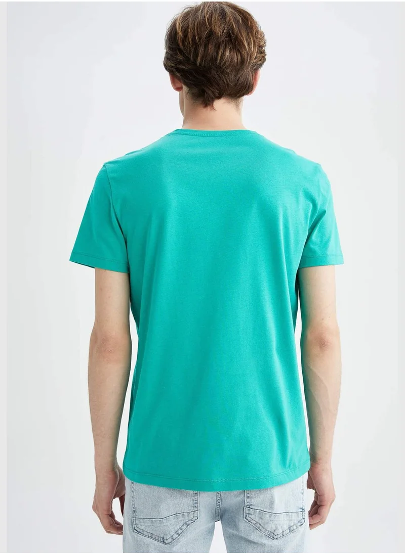 DeFacto Man Slim Fit Crew Neck Short Sleeve T-Shirt