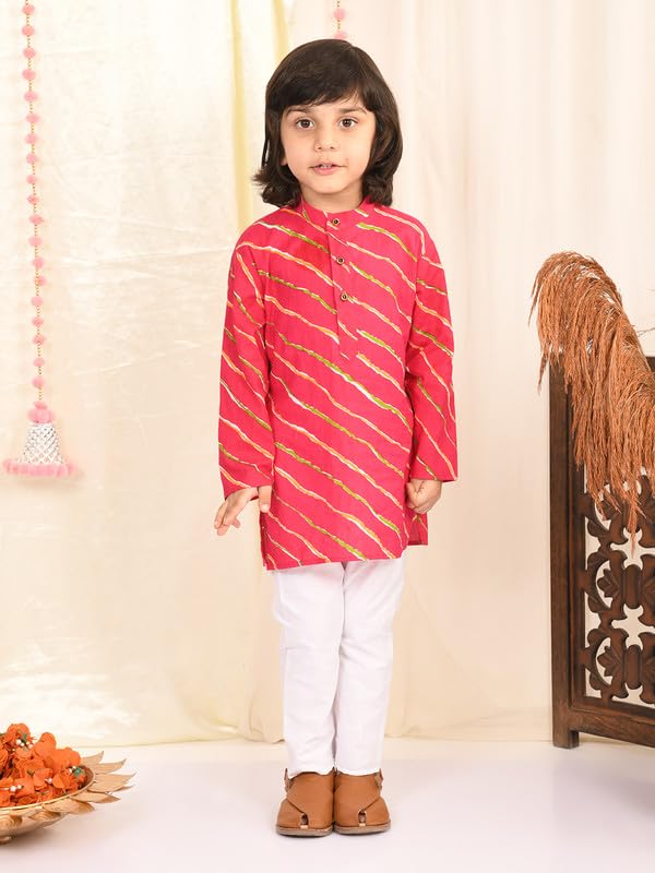 superminis Cotton Boys Sanganeri Lehariya Print Kurta and White Pyjama with Elastic Closure (7-8 Years, Magenta) - Image 2
