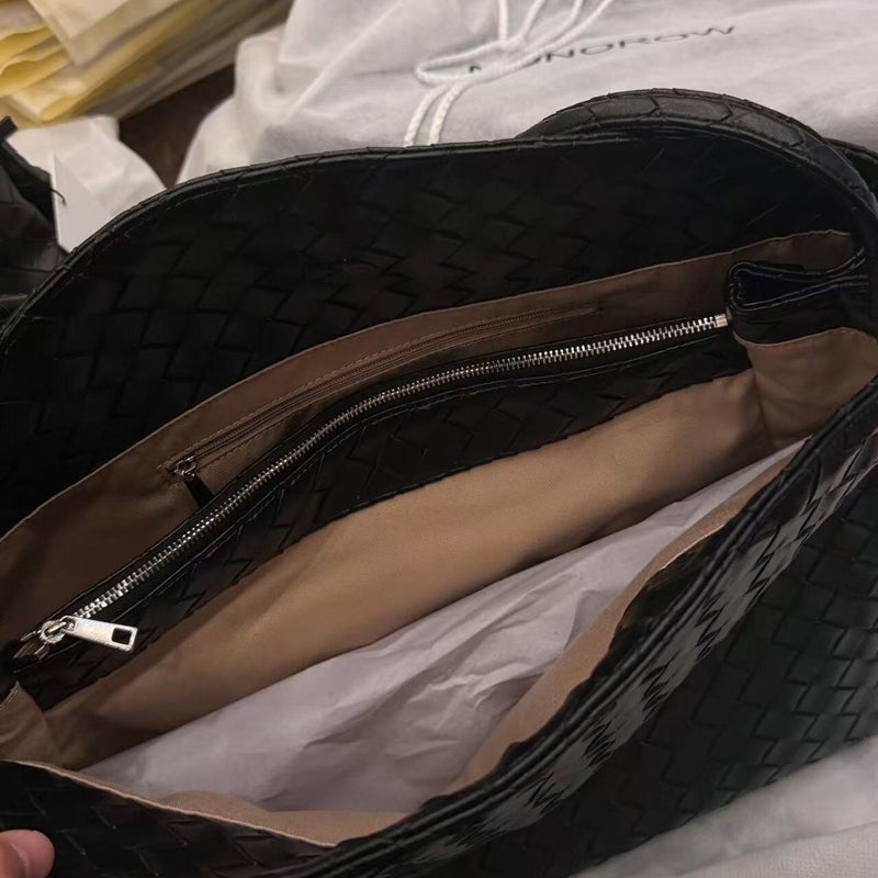 حقيبة مونورو الكتفية المنسوجة للنساء - Image 4