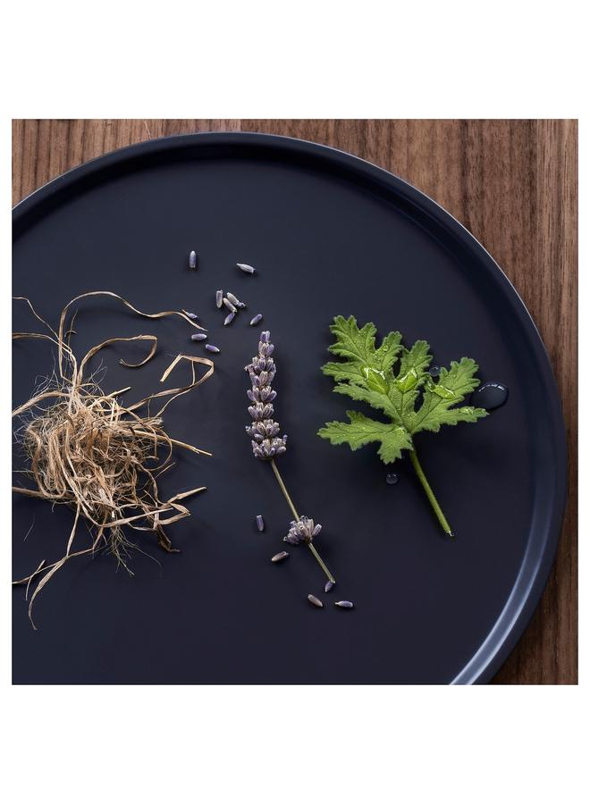 Zaboon Scented Candle In Glass, Vetiver & Geranium/Black-Turquoise, 40 Hr - Image 2