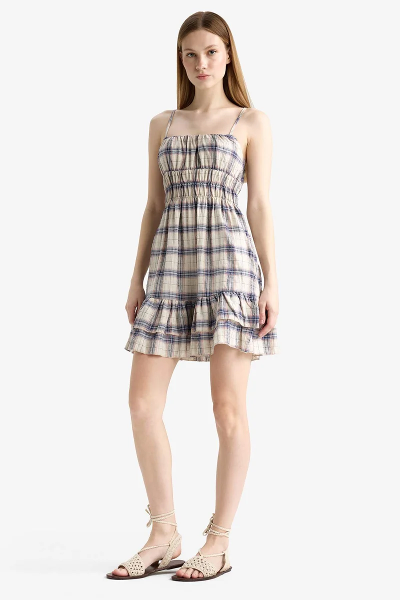ديفاكتو Strappy Plaid Mini Dress