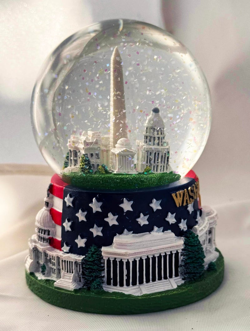Washington DC Washington, D.C. Snow Globe with Famous Buildings and Monuments - American Flag Base - Large - Image 4