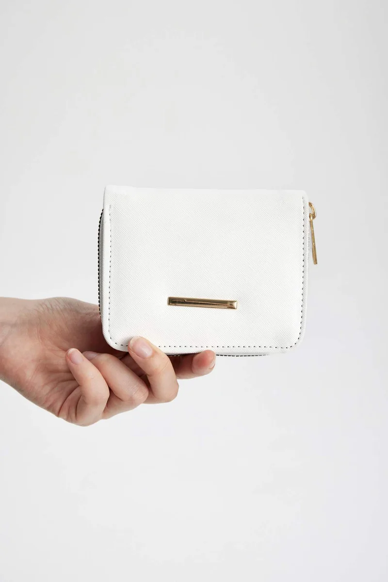 ديفاكتو Women's Faux Leather Wallet