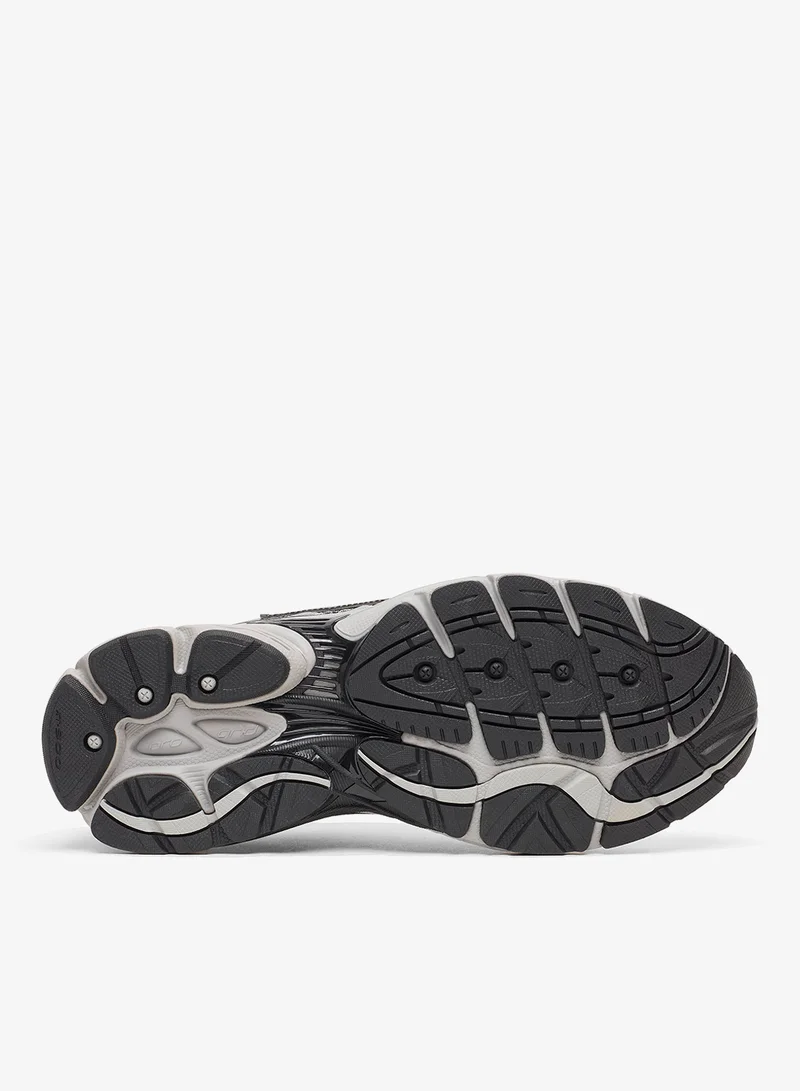 Saucony CARBON/CADET Progrid Omni 9 Og for Men | Best Price UAE