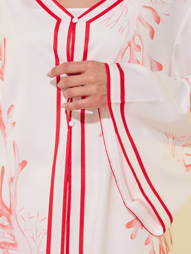 Styli Styli Printed V Neck Maxi Kimono with Button Detail  - Image 4