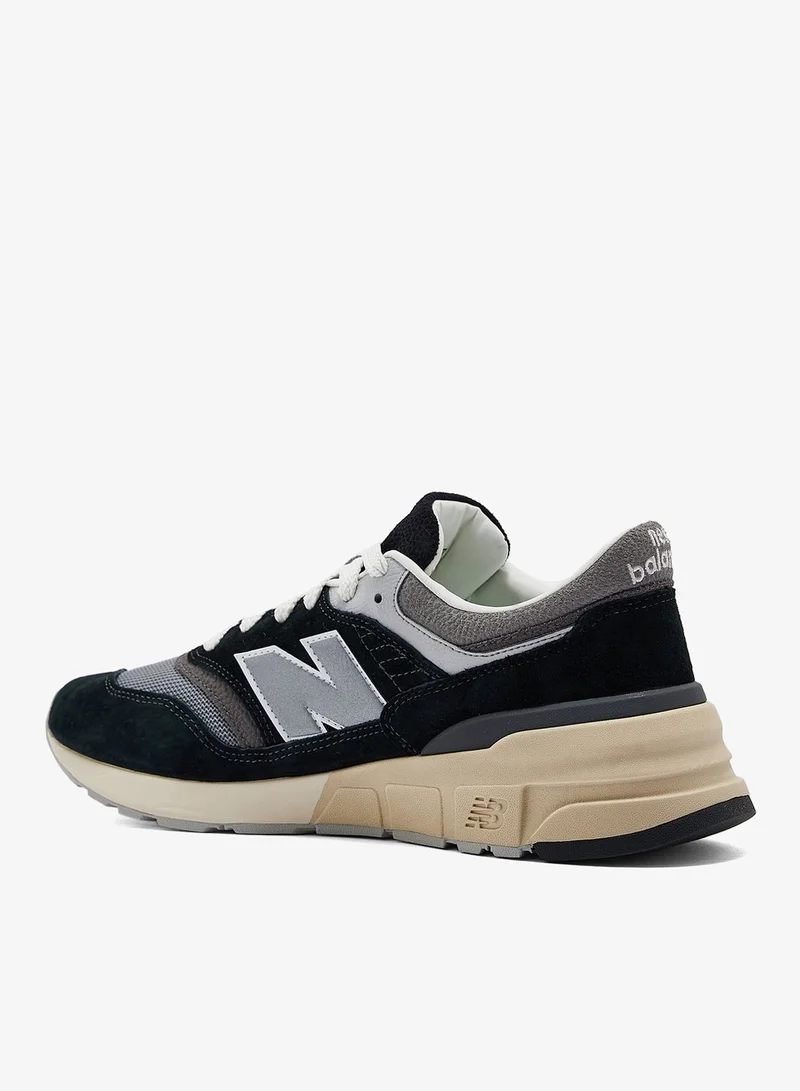 New Balance 997R Low Top Sneakers