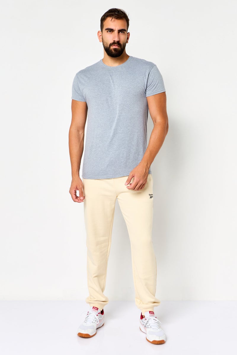 Reebok سروال رياضي للرجال مناسب في الهواء الطلق، بيج - Image 2