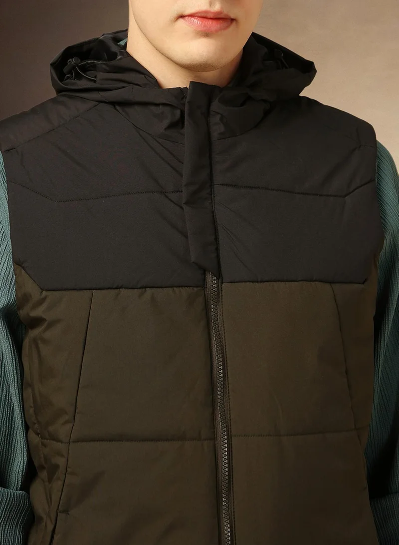 Dennis Lingo Men's Olive 100% Polyester Colour Blocked Regular Fit Jacket