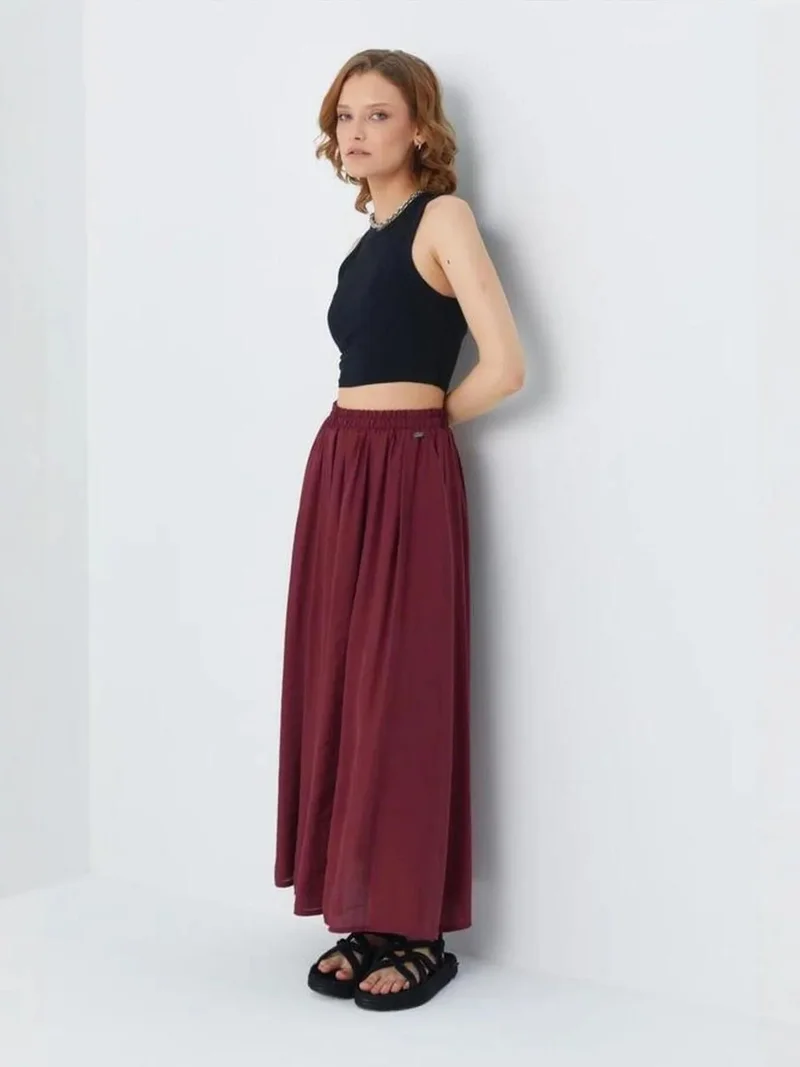 ميكسراي تنورة طويلة بخصر عالٍ وجيوب من ميكسراي