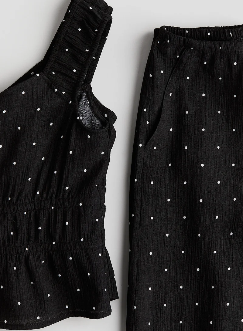 H&M 2-Piece CrÃªpe Set