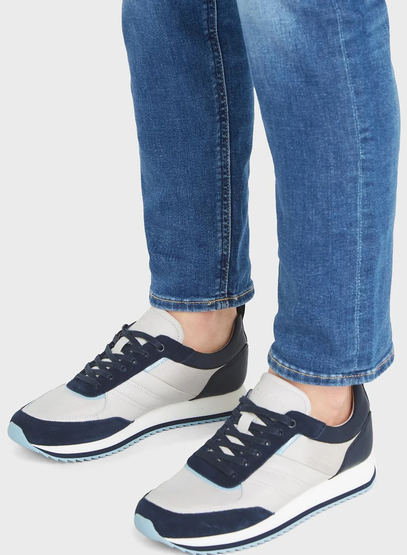 CALVIN KLEIN Low Top Lace Up Sneakers