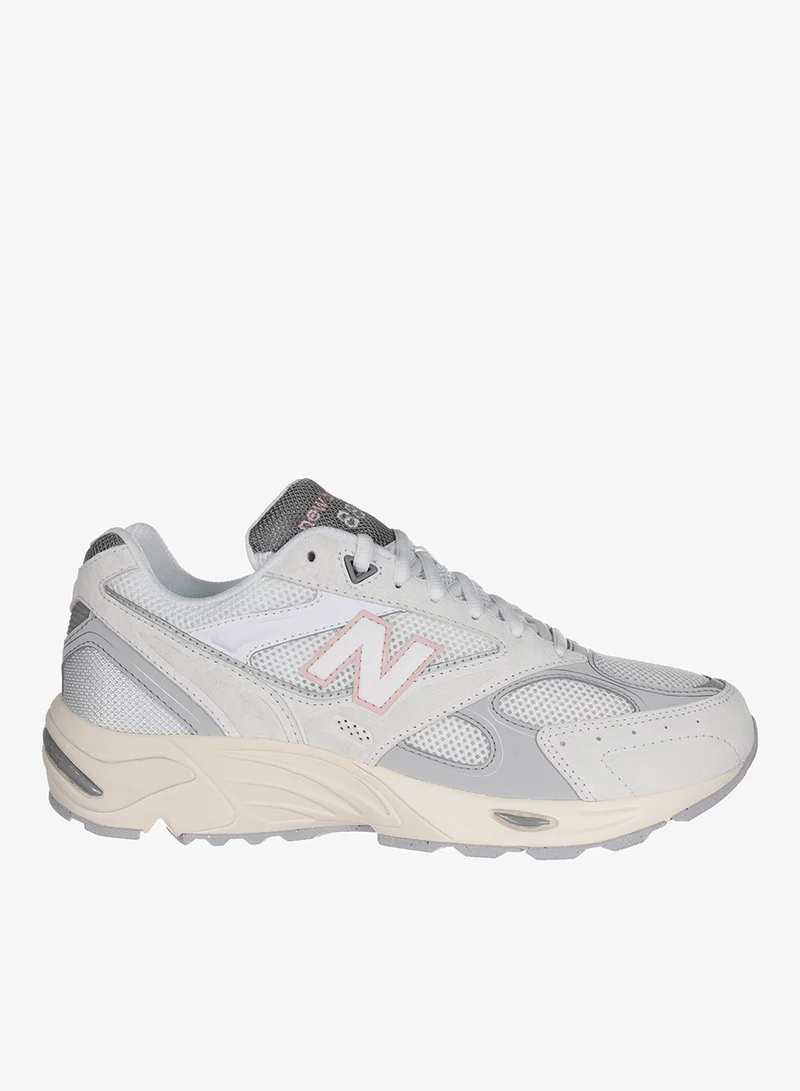880R Sneakers