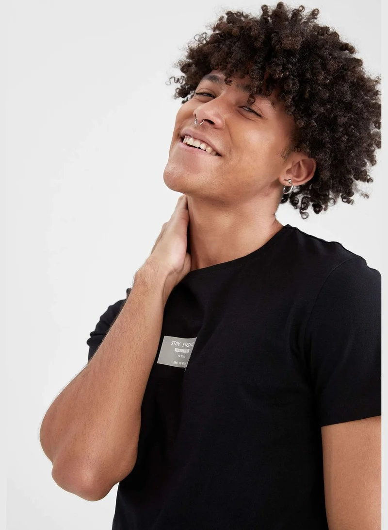 DeFacto Man Knitted Slim Fit Crew Neck T-Shirt