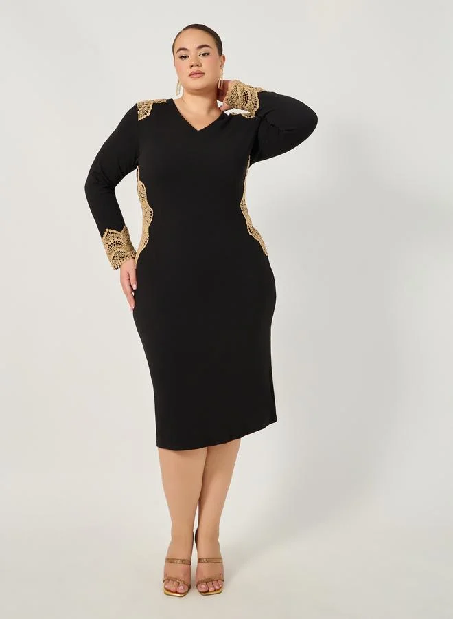 Styli Plus Size Lace Insert V Neck Bodycon Midi Dress