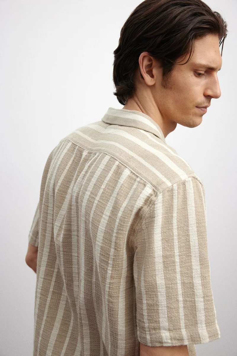 H&M Regular Fit Textured resort shirt