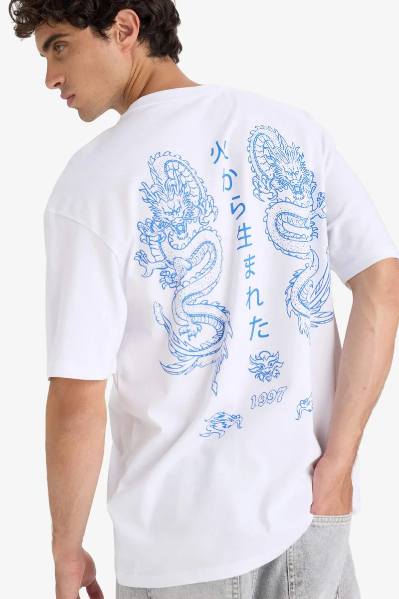 ديفاكتو Boxy Fit Crew Neck Printed Short Sleeve T-Shirt