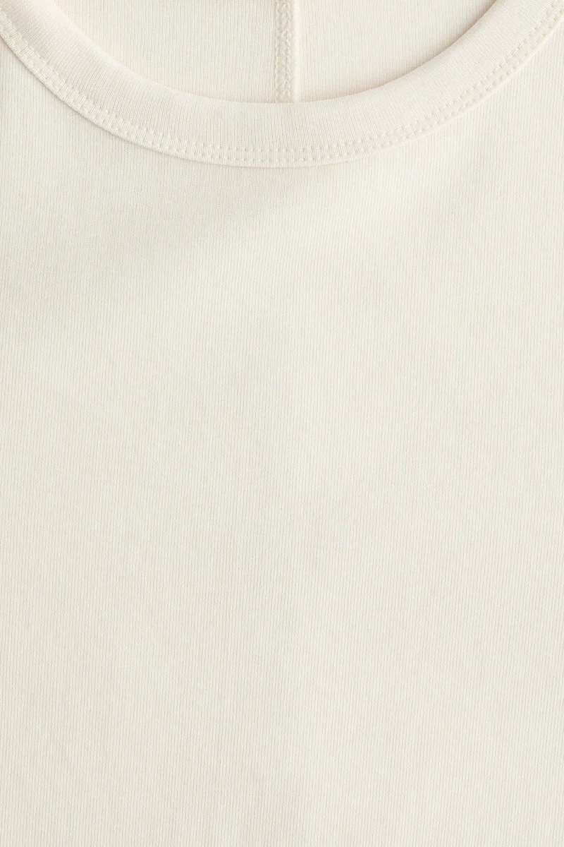 اتش اند ام تي-شيرت ضيق من تشكيلة ماما