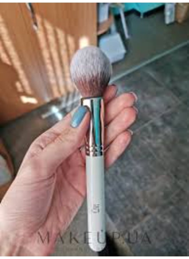ILU Ilū Tapered Powder Brush 205 - Image 2