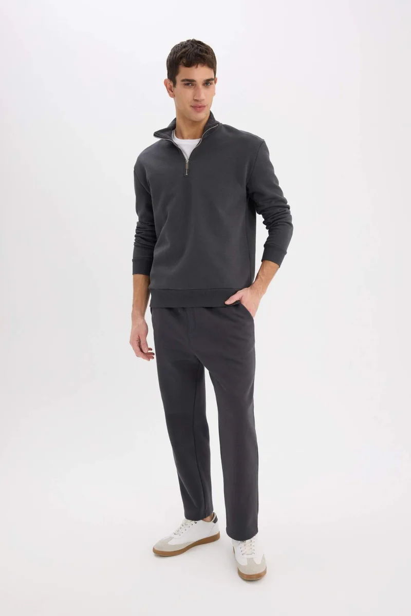 ديفاكتو Regular Fit Waist Tied Pocket Straight Leg Thick Sweatpants