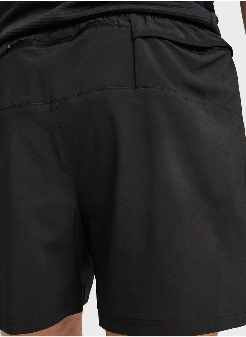 5" Seasons Woven Trail Shorts