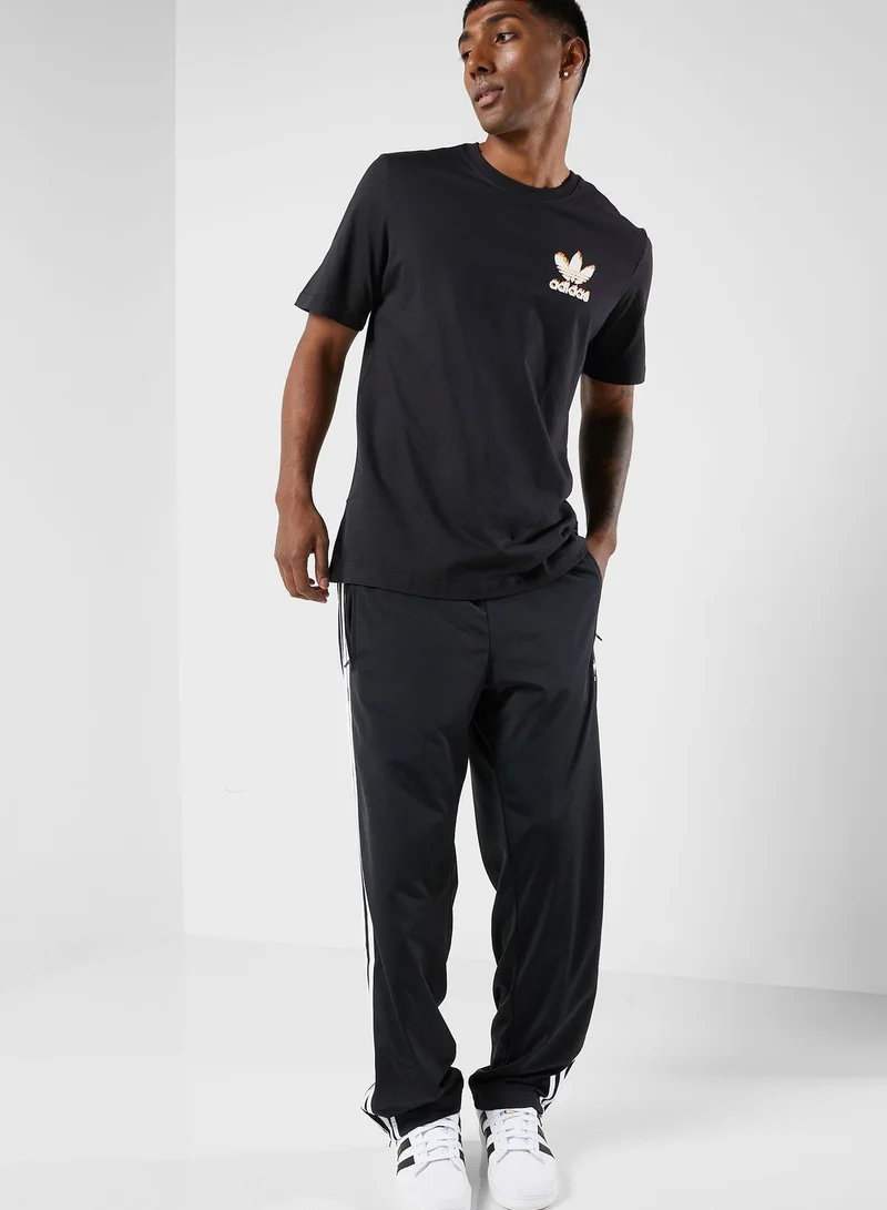 adidas Originals Graphics Fire Trefoil T-Shirt