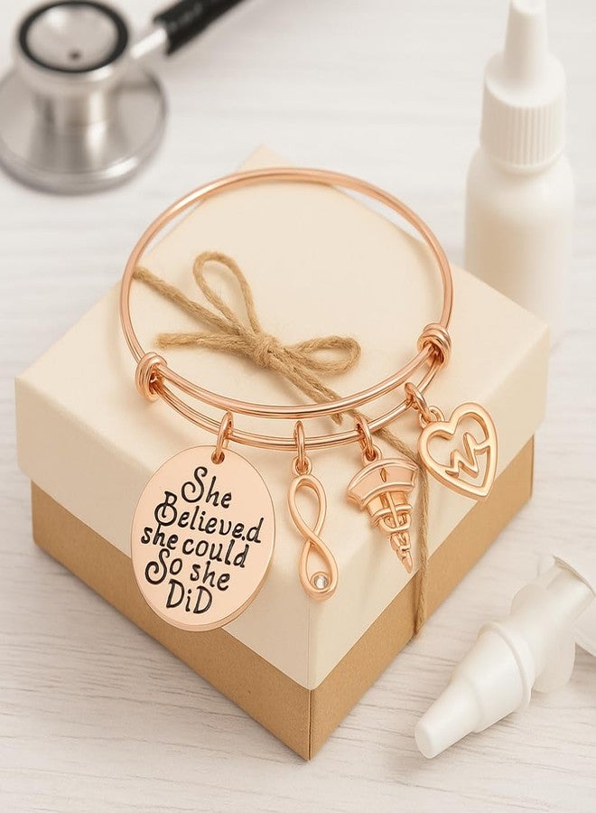 إنفينيتي كوليكشن سوار ممرضة من مجموعة إنفينيتي، سوار بتعليقة من الذهب الوردي، آمنت بقدرتها ففعلت، هدايا للممرضات - Image 2