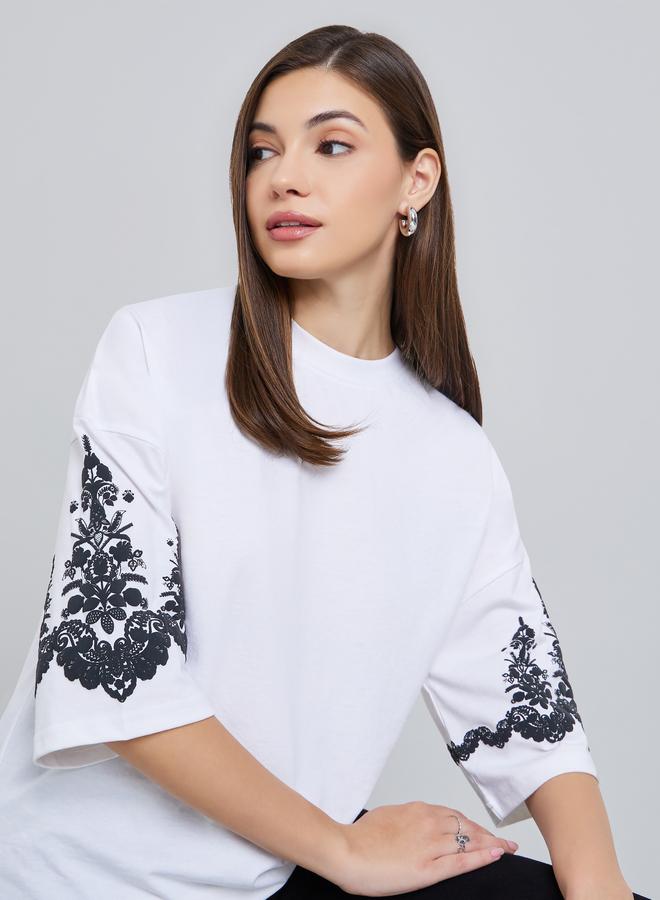 Styli Women White Embroidered Sleeve Oversized T-Shirt - Image 3