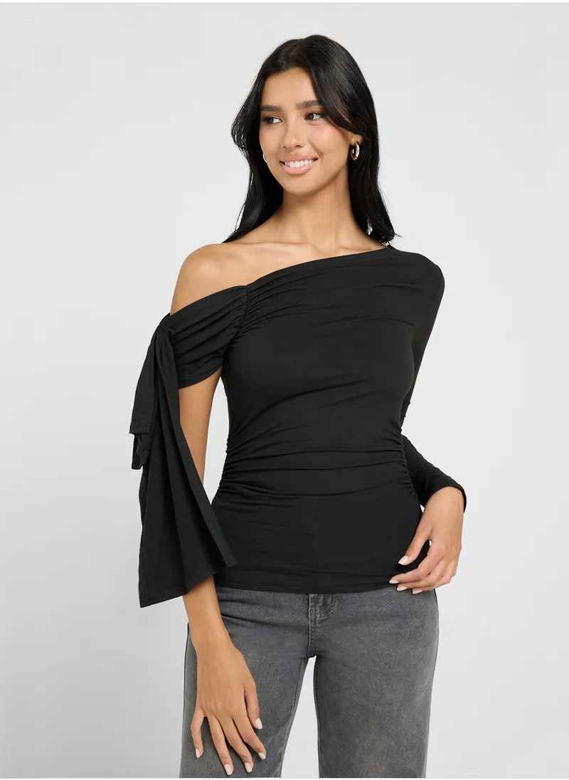 جينجر Drop Shoulder Assymetric Top